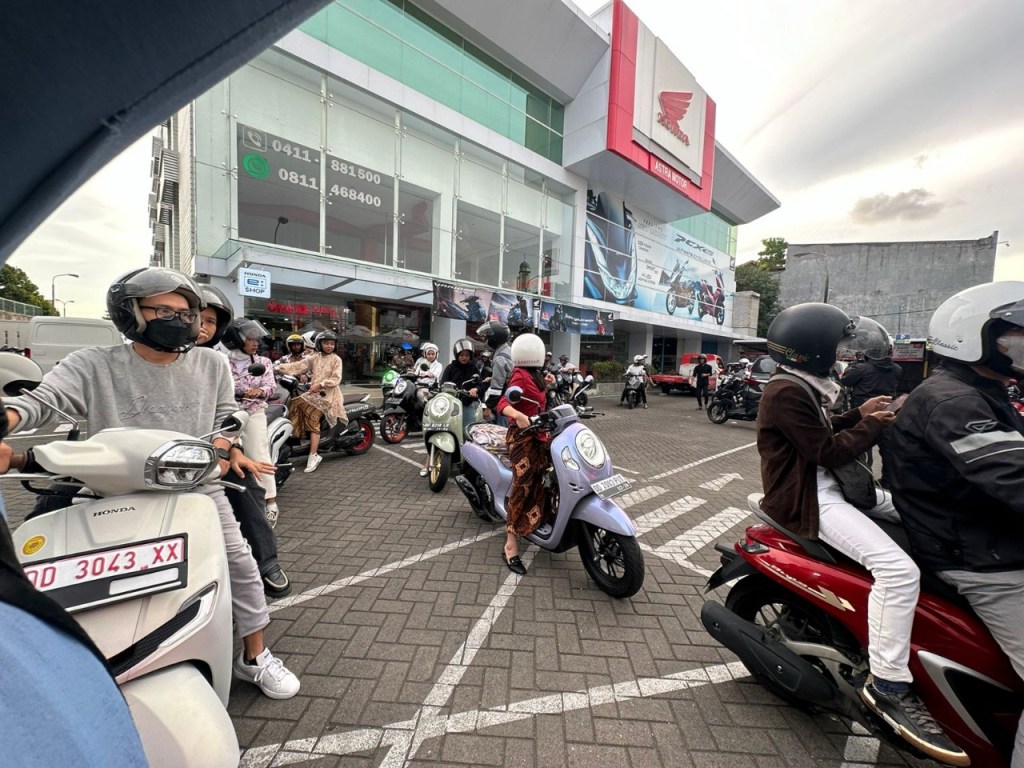 Asmo Sulsel Ajak Komunitas Honda dan Jurnalis di Makassar Fashion Urban Style With Stylo 160 di Hari&nbsp;Kartini