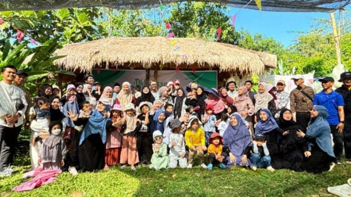 TK Al Husna Gowa gelar Wisuda sambil&nbsp;Berkebun