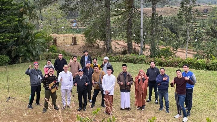 Ajak Anak Didiknya Kenali Alam, Prof Andi Husni Tanra Harap Profesi Dokter Bisa Melayani Dengan Baik dan&nbsp;Ikhlas