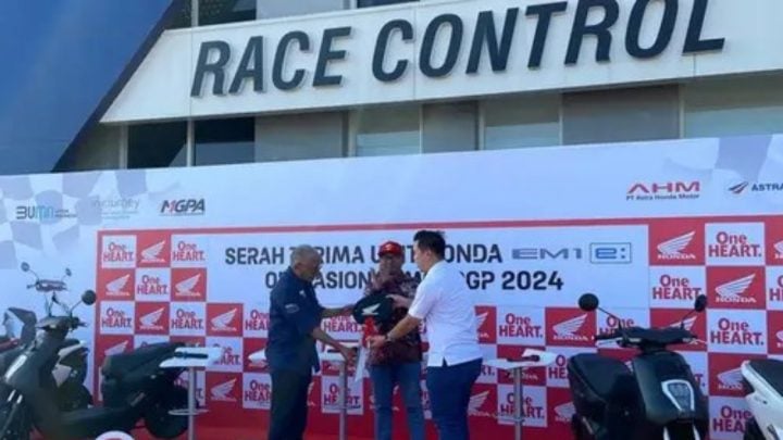 Cetak Sejarah, Sepeda Motor Listrik Honda Resmi Dukung MotoGP&nbsp;Mandalika