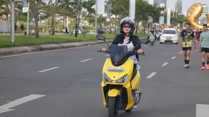 Apresiasi Pelanggan bulan September, Kalla Kars Bagikan Puluhan Gram&nbsp;Emas