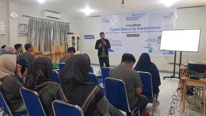 Tingkatkan Kesadaran Keamanan Siber, Telkom Latih 189 Guru dan Staf&nbsp;Pendidikan