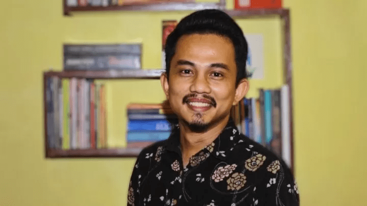 Ibe S Palogai Ajak Pembaca dan Pengunjung Menjelajahi Makna Hidup dalam Buku dan Pameran&nbsp;Terbaru